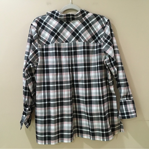 Talbots Wrinkle Resistant Blouse Top Plus  Size 16WP White Black - Picture 2 of 4